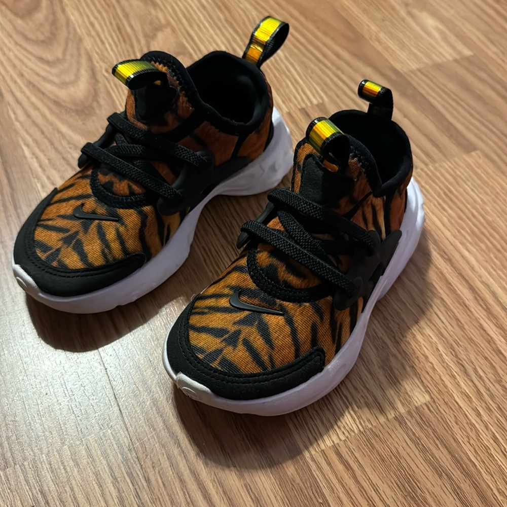 Nike shoes